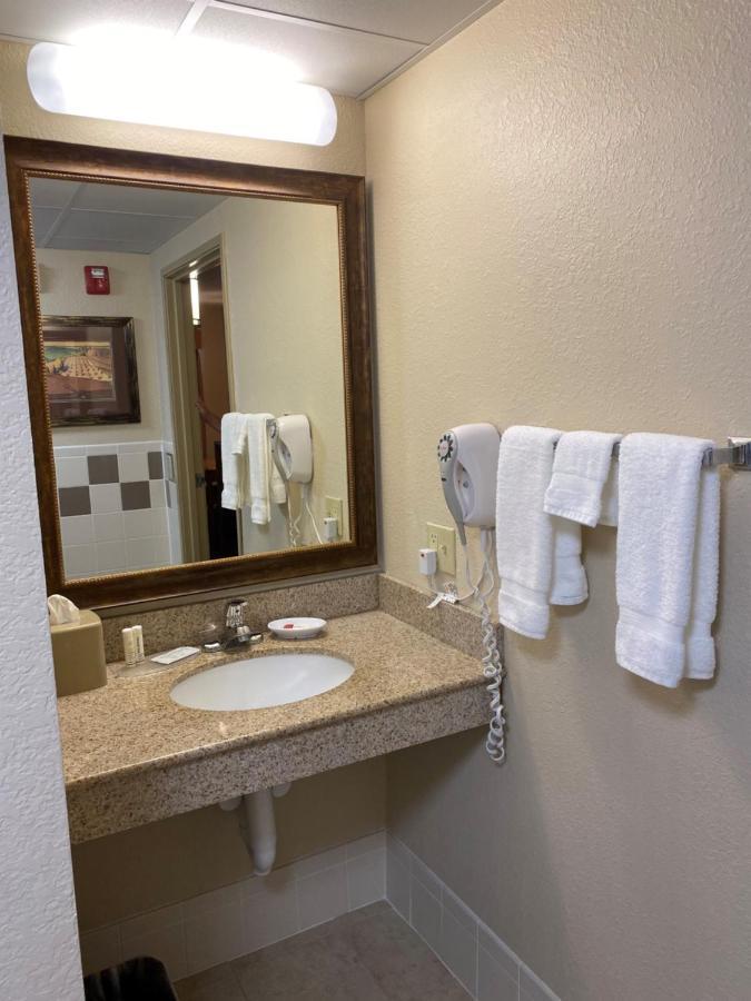 Hotel Americinn By Wyndham Anamosa