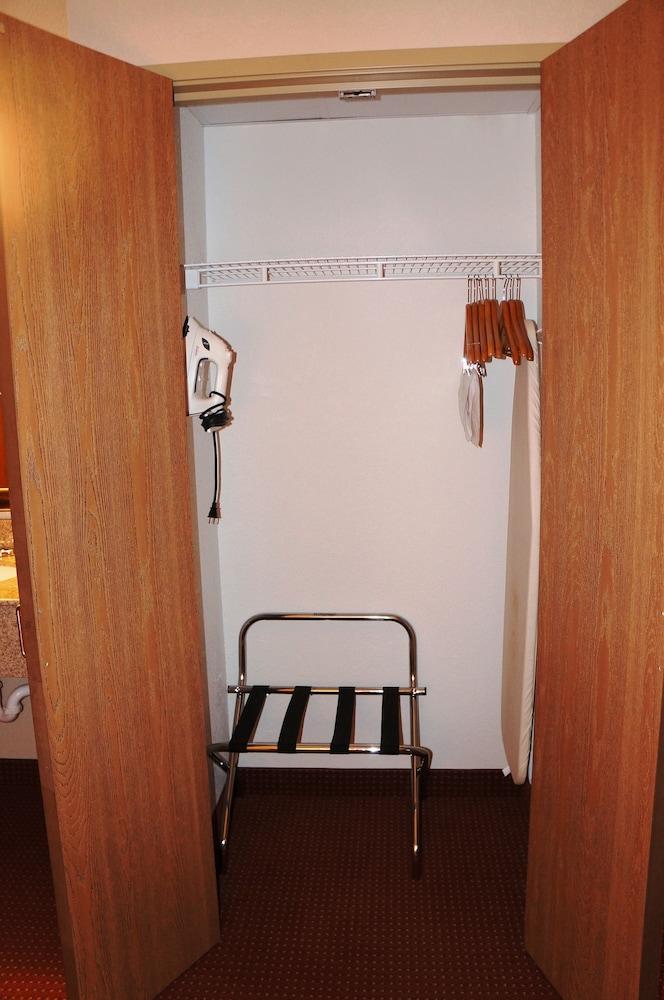 Hotel Americinn By Wyndham Anamosa